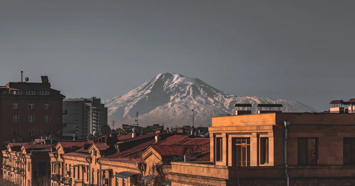 Авиабилеты Моранба - Ереван